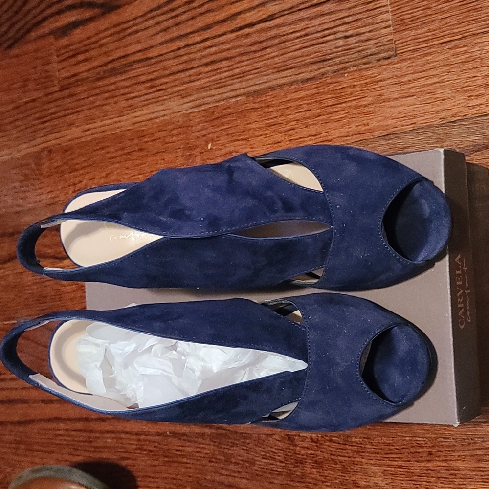 Carvela comfort blue suede shoes
